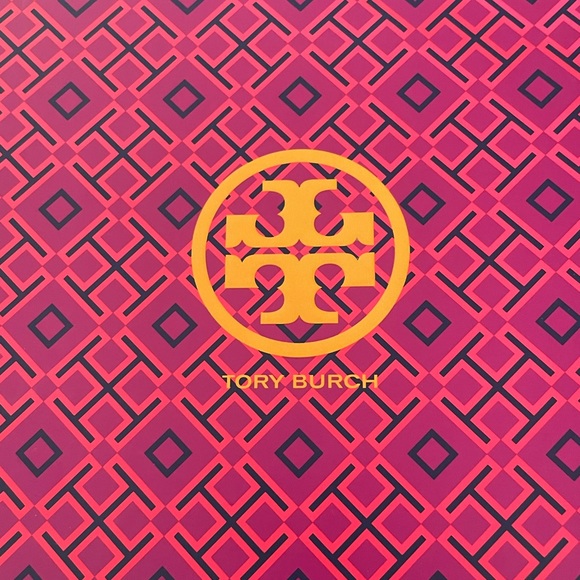 Tory Burch Kent Pump - Picture 2 of 7